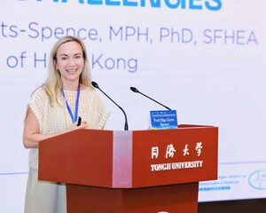 Enhancing Health Literacy Through Effective Communication